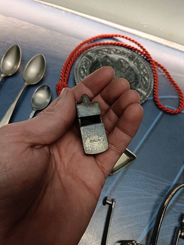 Lote 14 artículos variados de metal-coleccionismo