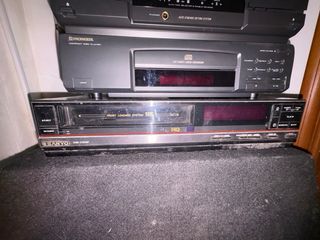 Lote Amplificador y Videocasete Pioneer/Sanyo