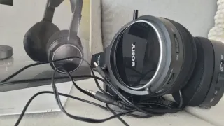 Auriculares Inalámbricos Sony MDR-RF810RK