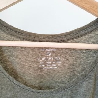 Camiseta básica Slouchy Verde Militar