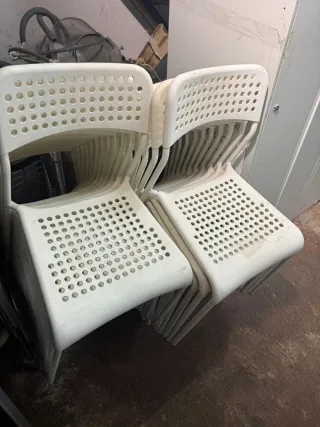 24 Sillas Blancas Apilables