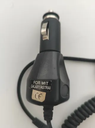 Mitsubishi Trium Galaxy MT-040 Teléfono Móvil