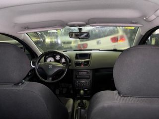 Peugeot 207 2010