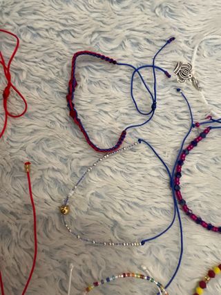 Pulseras artesanales hechas a mano