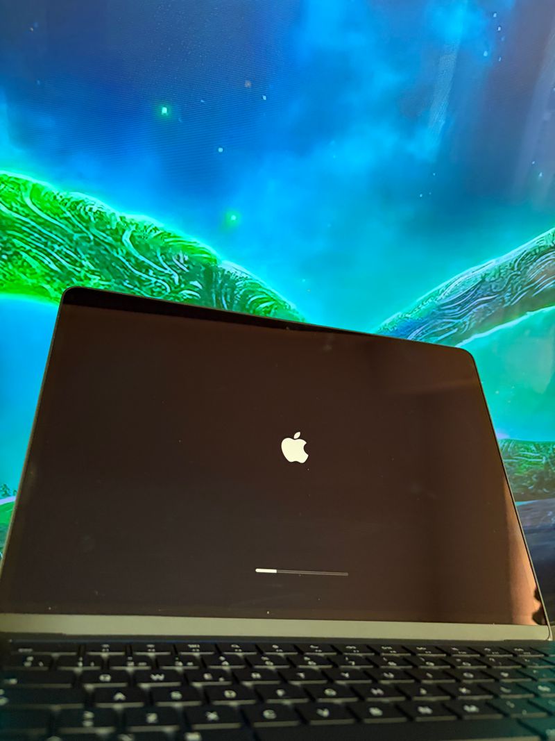 Macbook Air 13" M4  16/256gb -Nuevo, solo 4 ciclos afbeelding 3