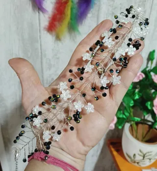 Collar choker flores plateado. Acero