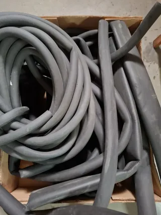 Caja Aislamiento Tubo Negro