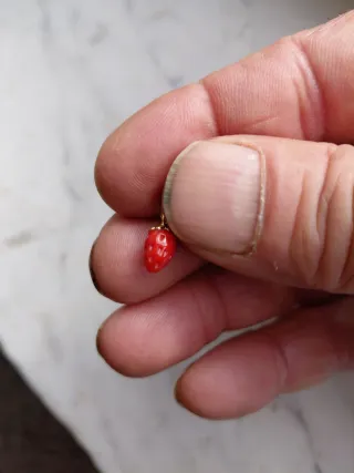 Ciondolo fragola corallo mediterraneo e arg.925