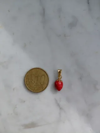 Ciondolo fragola corallo mediterraneo e arg.925