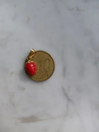 Ciondolo fragola corallo mediterraneo e arg.925