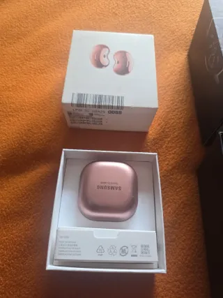 Conjunto di dispositivi elettronici Samsung