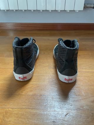 Zapatillas Vans SK8-Hi Negras