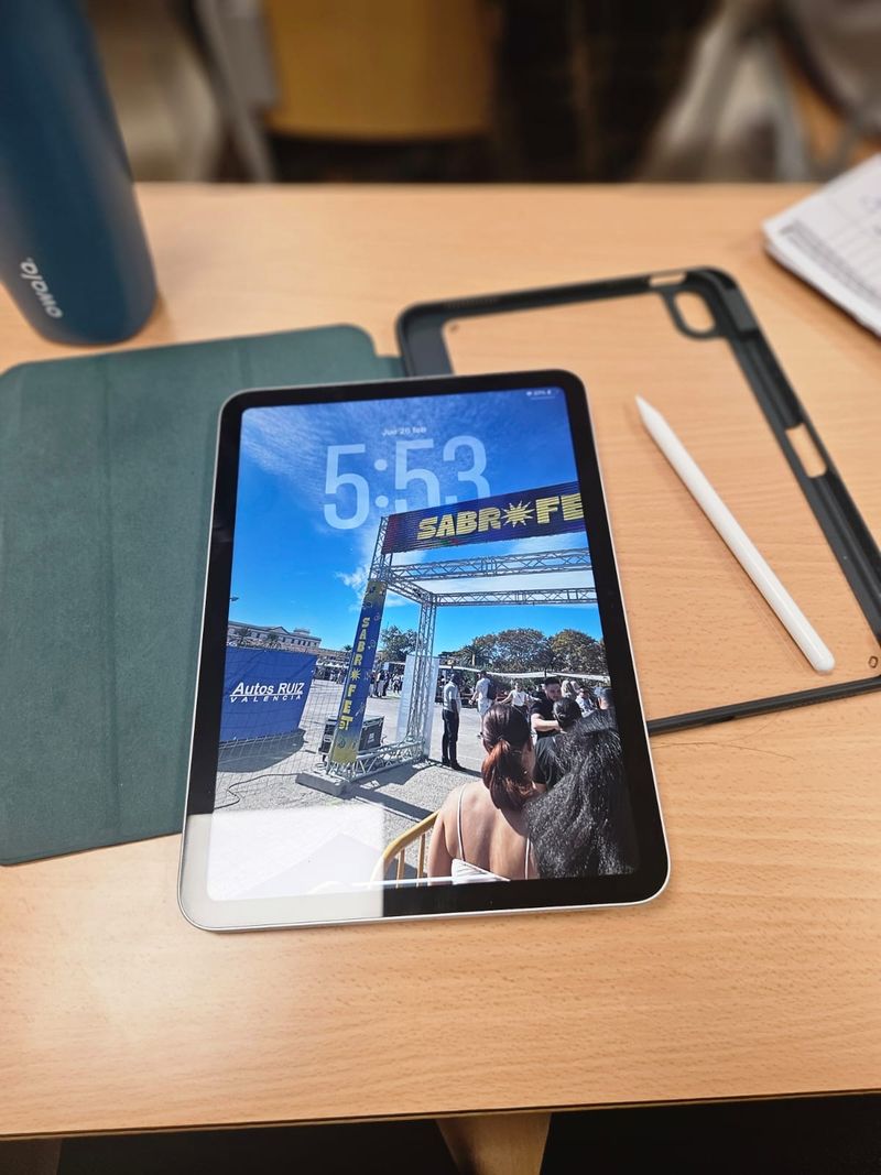 iPad 11 inch (A16) 128GB Plata afbeelding 7