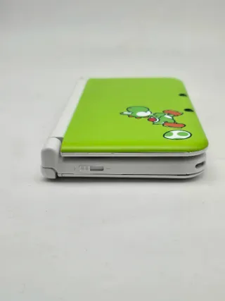 Nintendo 3DS XL - Edizione Yoshi