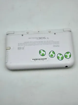 Nintendo 3DS XL - Edizione Yoshi