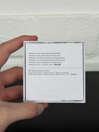 Apple AirPods 4ª generación con estuche original