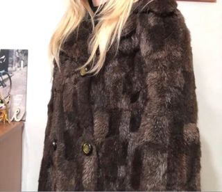 Abrigo de pelo natural Nuevo (No negociable)