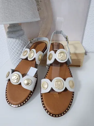 Sandalias de piel