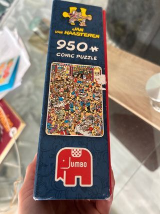 Puzzle 950 Happy Birthday Jan van Haasteren