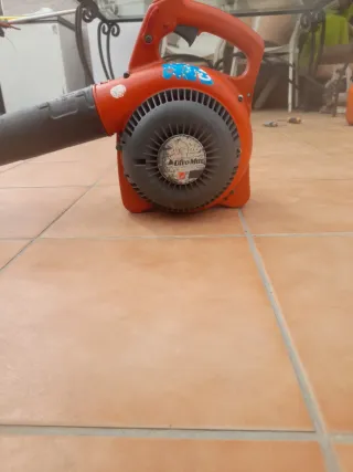 Sopladora Oleo Mac BV 125