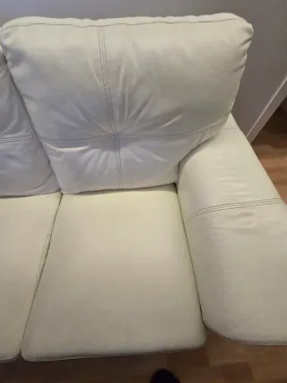 Sofá de 2 plazas en piel blanco. Piel natural.