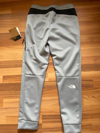 Pantalones The North Face nuevos