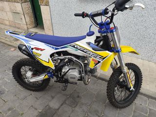 Moto over/Motocross 125cc