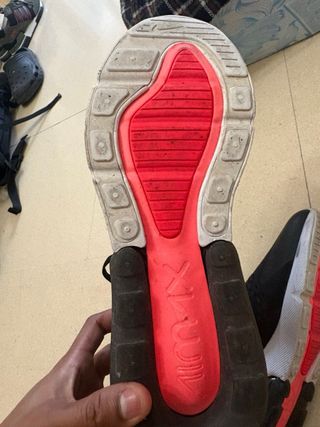 Nike Air Max 270 Negro/Blanco