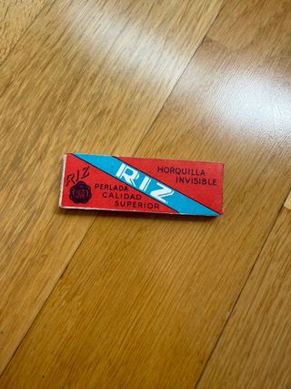 Lotto di 25 scatole di forcine RIZ e Zenith