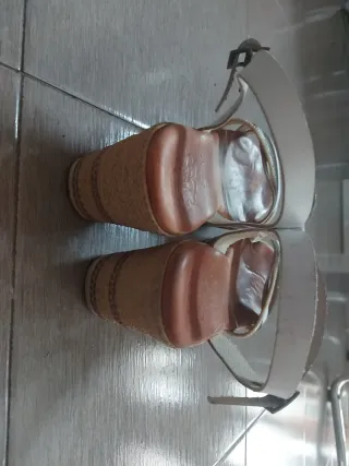 Sandalias Porronet Blancas y Plateadas