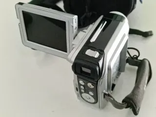 Cámara JVC Mini DV GR-DX307E