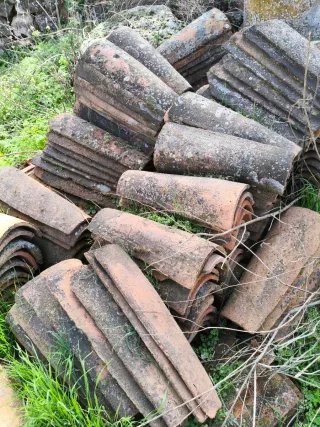 Tejas antiguas de barro