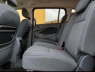 Ford Grand C-MAX 2011