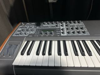 Access Virus TI2 Keyboard Sintetizador