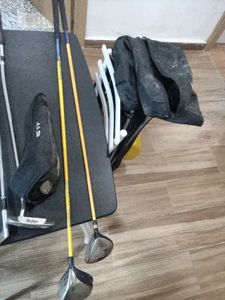 5 Palos de Golf + Funda