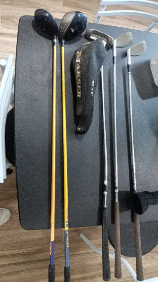 5 Palos de Golf + Funda