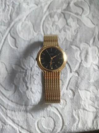 Reloj Festina Dorado y Negro