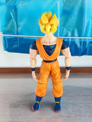 Action Figure Goku Super Saiyan