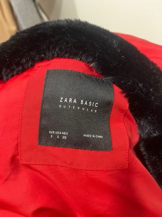 Abrigo acolchado Zara rojo