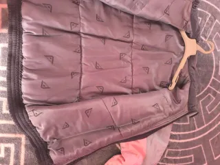 Chaqueta Deportiva Hombre Gris y Rosa