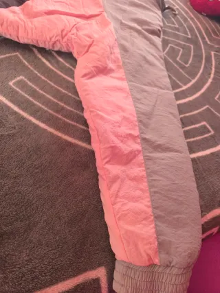 Chaqueta Deportiva Hombre Gris y Rosa