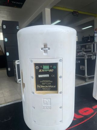 2 Altavoces EV ZX1i-90