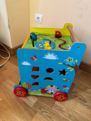 Andador correpasillos bebé madera