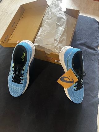 Zapatillas ASICS Contend 8 GS Azul/Verde Talla 37.