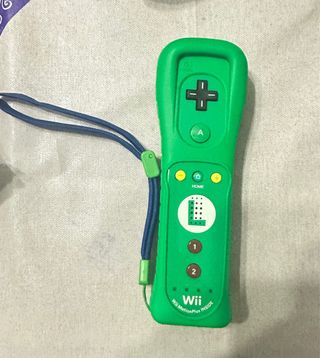 Mando Wii Plus Edición Luigi Nintendo