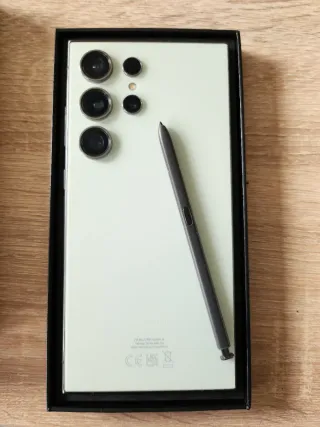 Samsung Galaxy S24 Ultra + Cargador45W +Accesorios