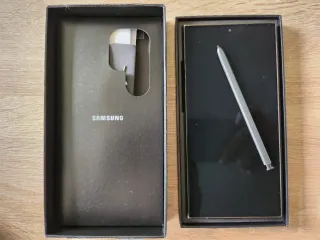 Samsung Galaxy S24 Ultra + Cargador45W +Accesorios