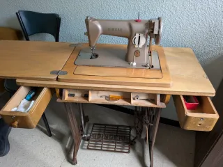 Máquina de coser Singer