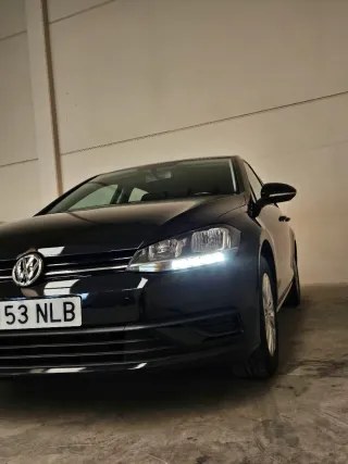 Volkswagen Golf VII 1.0 TSI BMT del año 2018