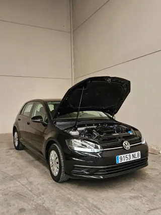 Volkswagen Golf VII 1.0 TSI BMT del año 2018